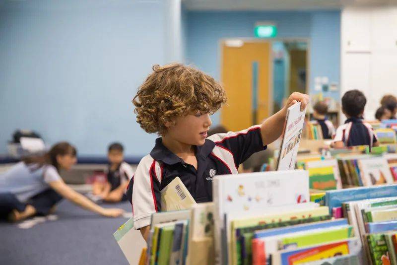 外國學生可以申請新加坡本地學校嗎？哪些國際學校開始雙語課程