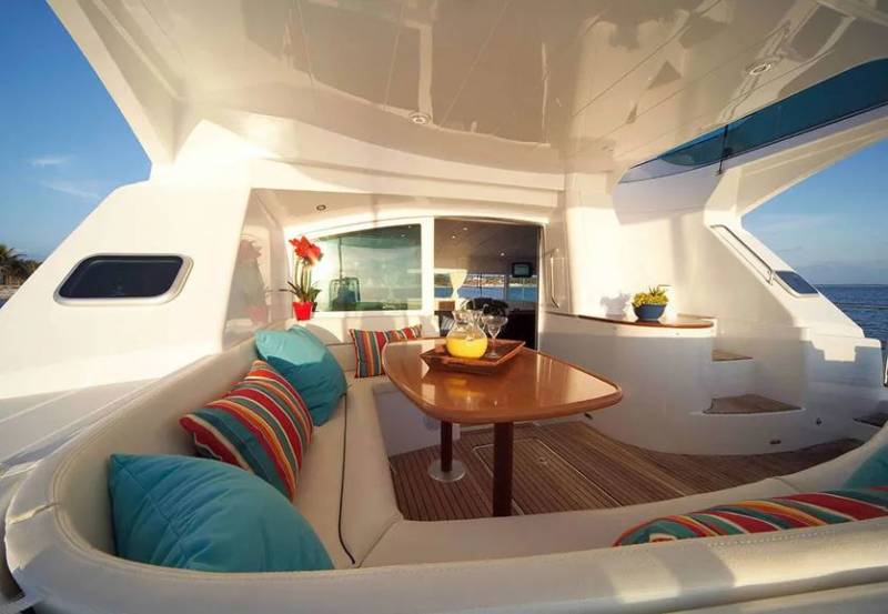 生日、求婚、潛水、團建！10個租遊艇的攻略，人均不到100新幣，低至5折