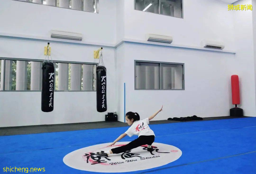 酷!新加坡网红武馆扩张!娃跟着冠军学武术,妈妈也一起练搏击