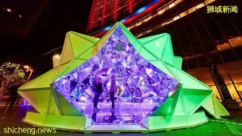 新加坡iLight灯光艺术节强势回归!光影交错,炫彩夺目