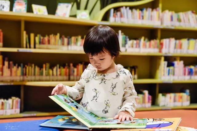 新加坡国家图书馆，竟然是一处隐藏的亲子胜地