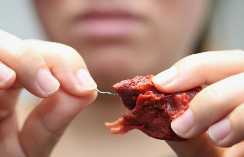 吃鸭胗咬到针 孕妇惊魂