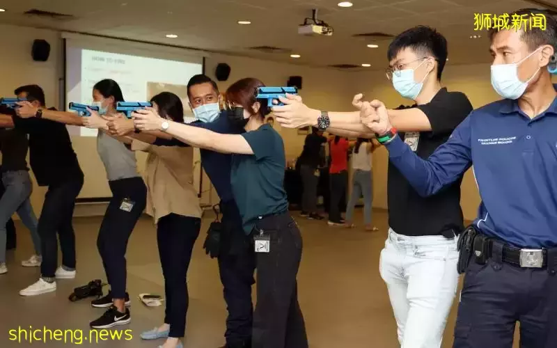 制止暴力分不同武力等级 了解警员开枪背后的“秘辛”