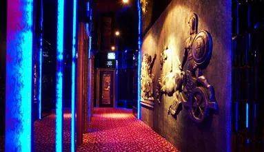 越南女白天賣魚晚上陪酒？新加坡兩大感染群，魚港和KTV確定有聯系