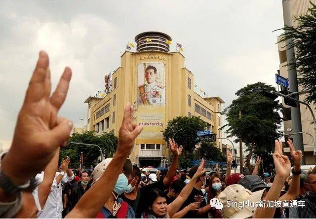 新加坡在抗疫，泰國也在“抗議”，這位鄰居是怎麽了