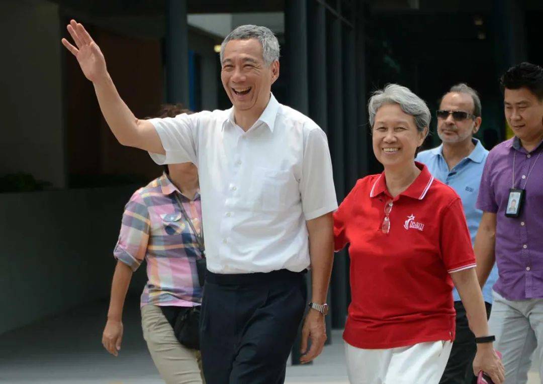 何晶转发FB帖子引热议！新加坡几个总理接班人谁跟中国关系好