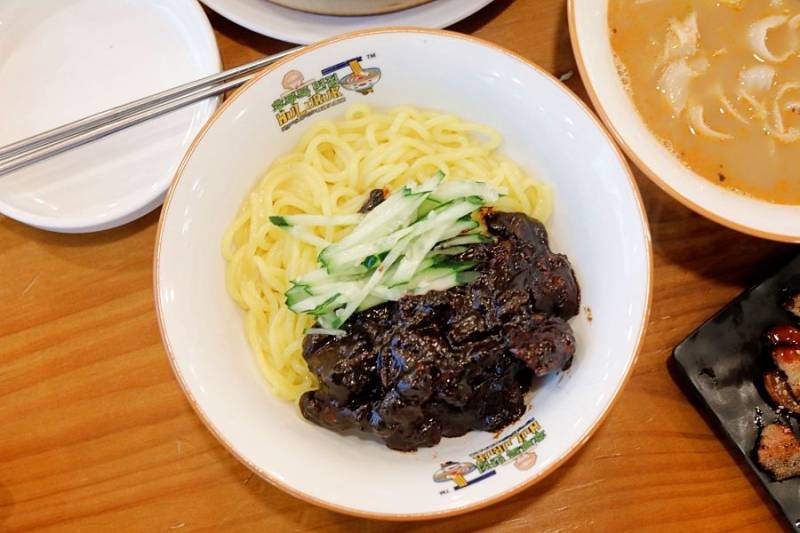 盤點新加坡最好吃韓式炸醬面！！快來打卡奧斯卡《寄生蟲》同款吧