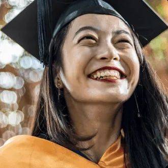 为什么新加坡被评为“最适合家庭生活的国家”之一?这十大理由你同意吗