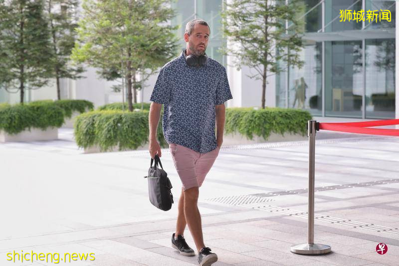 搭地鐵自己不戴口罩還勸他人脫掉 · 洋漢今早面控仍不戴口罩