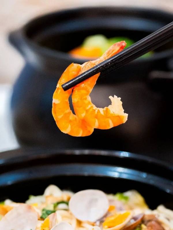 三人行新店開業!三人來吃就送招牌菜!全島三店同慶