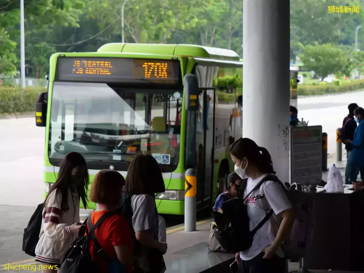 跨境巴士重启克兰芝地铁站再现人气 商家：开心顾客回来  