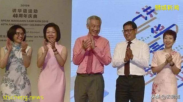 从限制到推广,新加坡的华语和英语天天为说话“掐架”