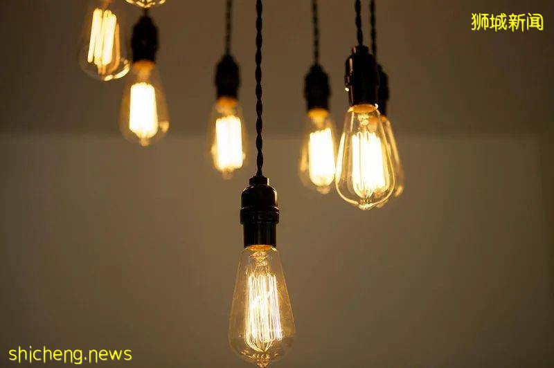 邻居闻到腐臭味后才发现,新加坡这个独居老太已去世