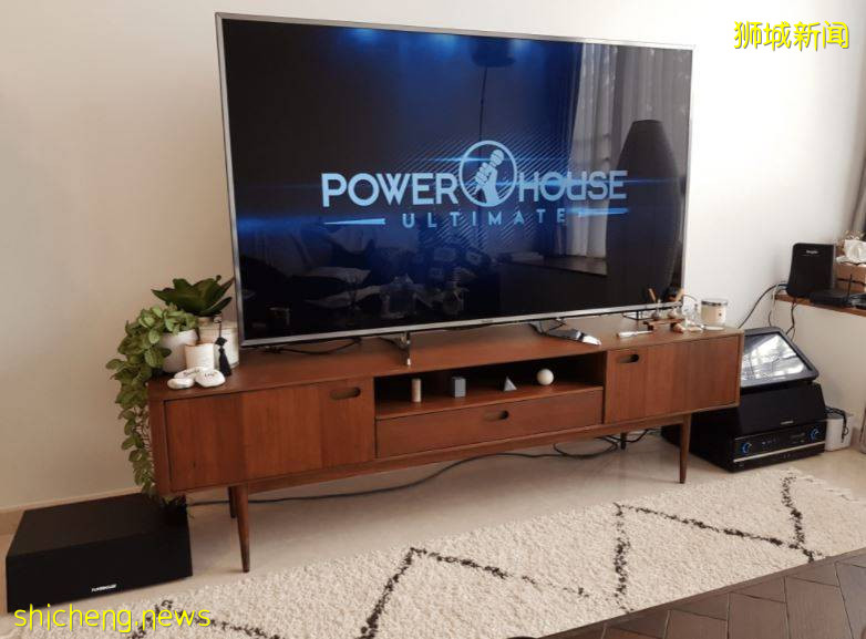 現在在家就是要唱歌,疫情期間也可以在家嗨