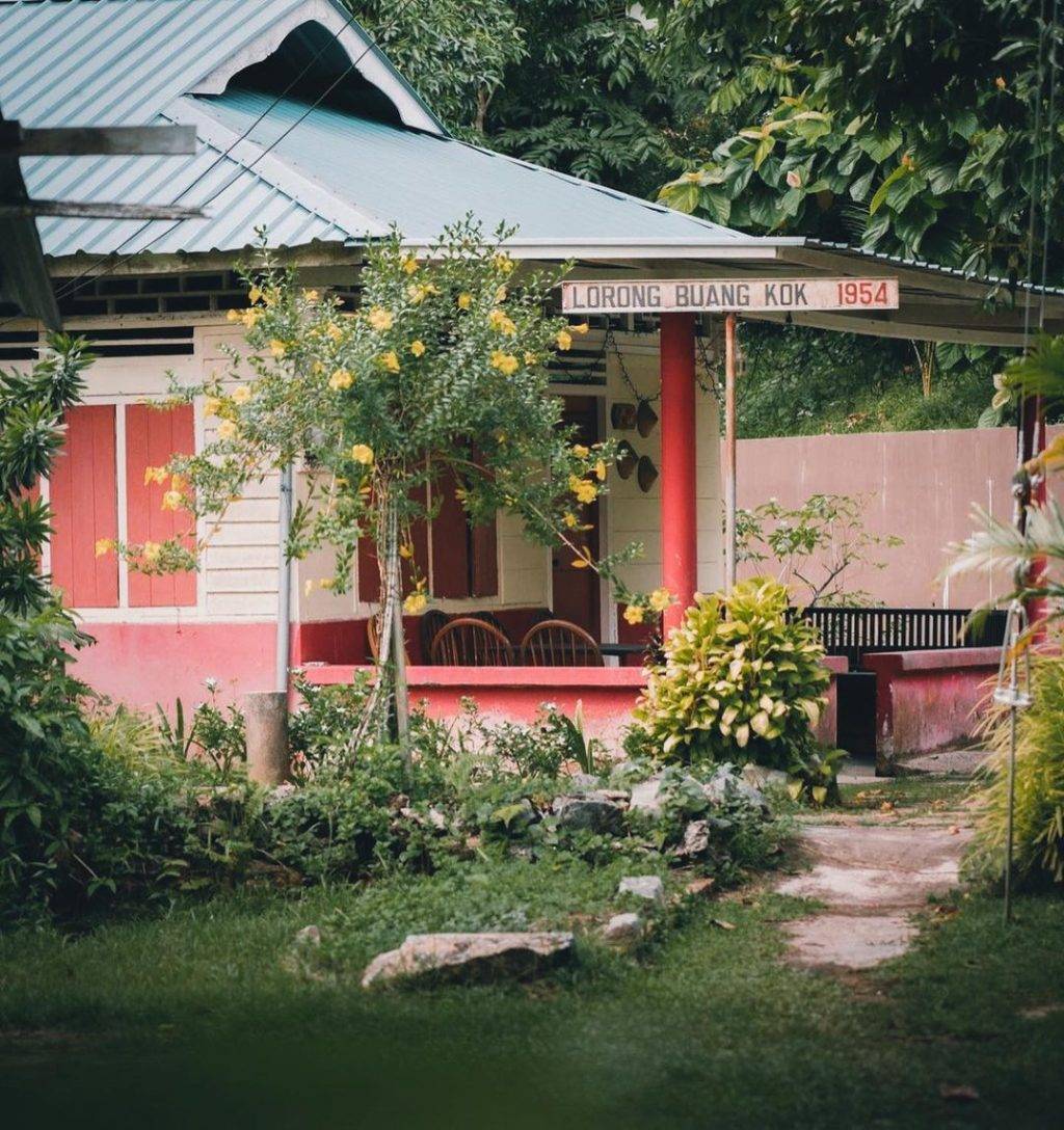 秘密景区!新加坡8座遗忘的角落🌂 徒步旅行好去处!消失的水库、战争遗物、遗弃古迹