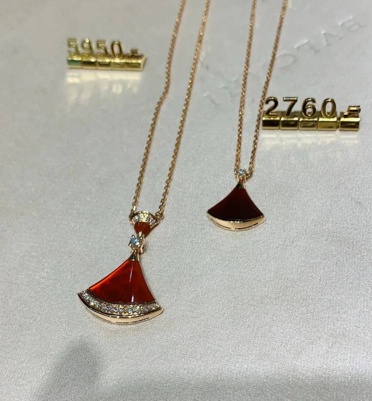 聽說很多人去了樟宜機場免稅區逛街？我們翹班去體驗了一把