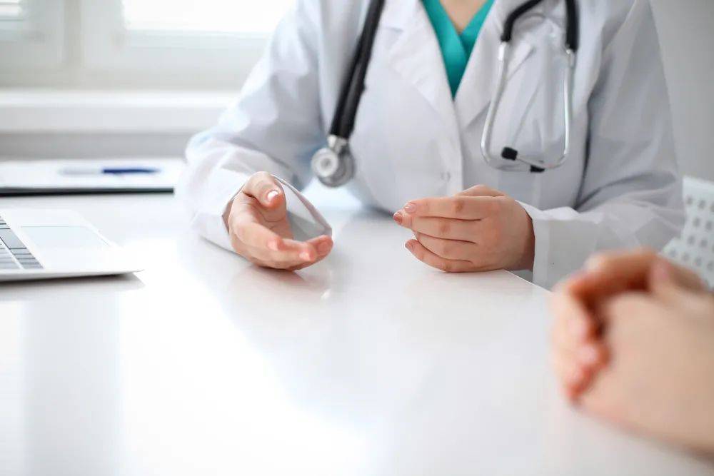 新加坡医药费太贵了怎么办,在线等挺急的