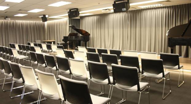 新加坡留学 胡海泉投资的新加坡莱佛士音乐学院,撩动你的音乐梦!确定不心动吗