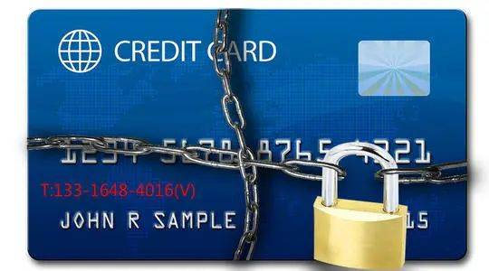 新幣兌人民幣彙率跌至新低4.9X!從新加坡彙款回國,她賬戶內30多萬遭凍結