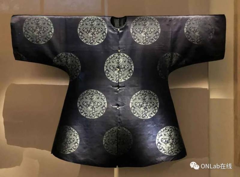 新加坡亚洲文明博物馆临时展览:时尚与纺织品