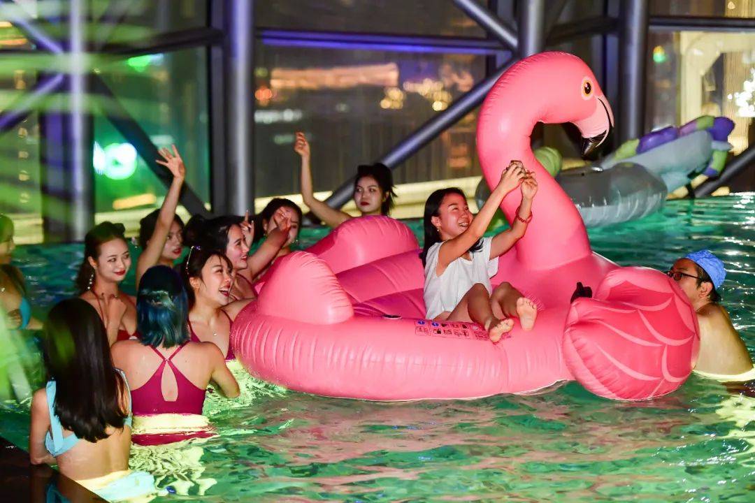 中国这个城市的跨年狂欢夜,让新加坡的我们太羡慕了