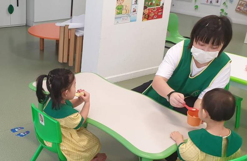 新加坡恩園學校制定培訓計劃,協助特需學生掌握技能