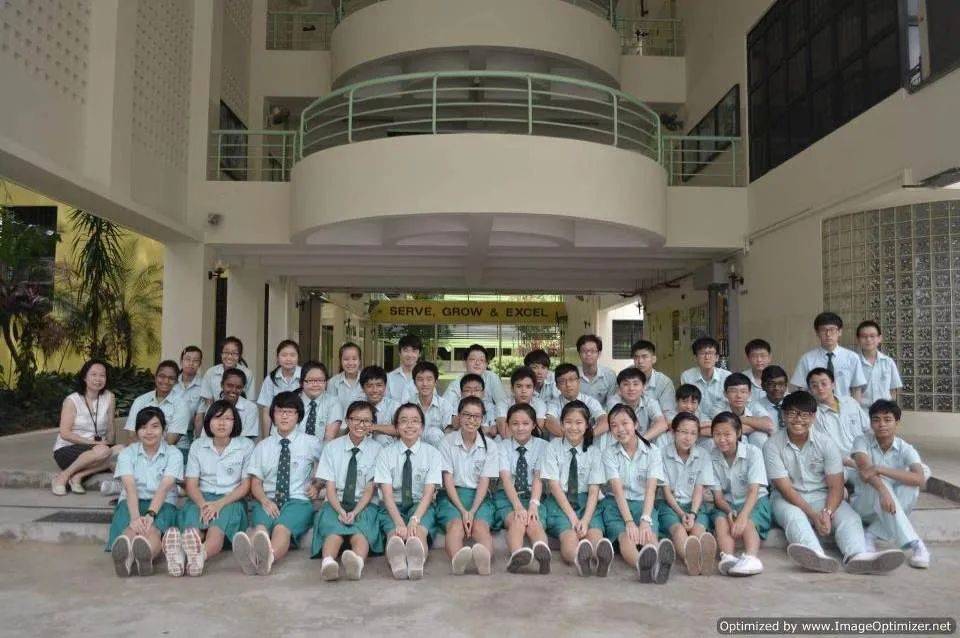 15岁的他,独自踏上了前往新加坡的求学之路