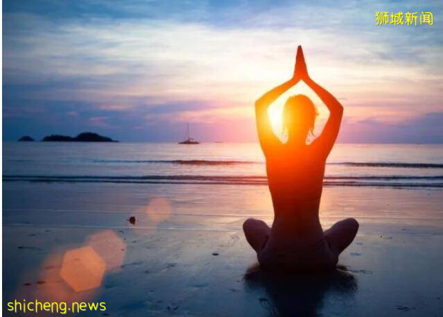 新加坡当代年轻人解压实录!花钱、聊天、上网、虐自己