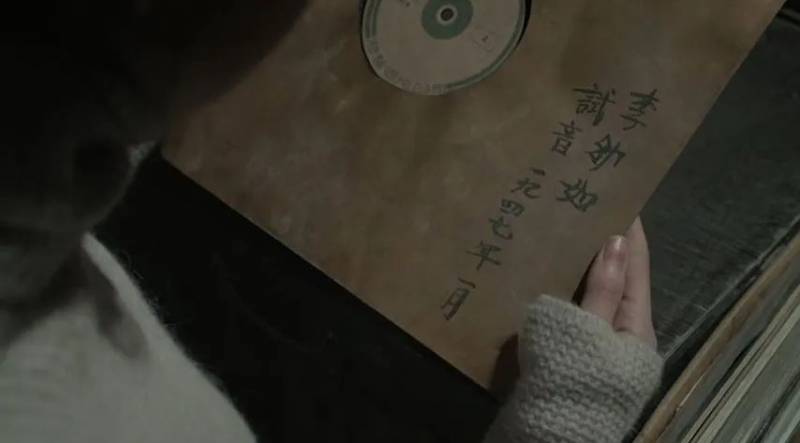 第一个入选今年亚太区最美面孔的新加坡女孩，在中国这么红