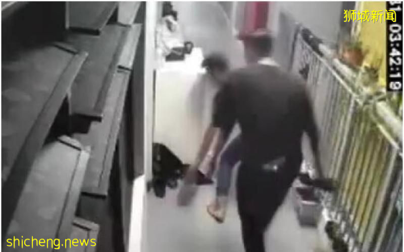 五少年偷鞋取乐 兄带着登门道歉