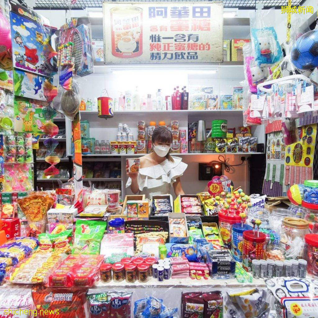 “Mama Diam媽媽店”古早味雜貨店門面、真實身份是隱秘酒吧🍻推開書架發現新空間!😱