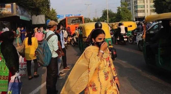 新加坡安娣拉口罩,大爺神消毒,網友感歎你大爺又上課了