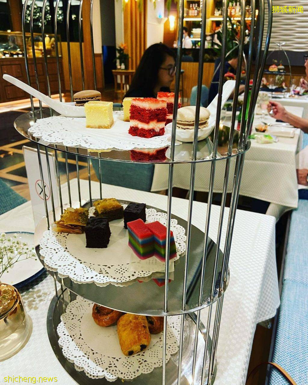 Royal Palm下午茶买一送一‼ 畅吃海鲜+甜食+咸食、促销价人均$29💰吃到就是赚到🎉