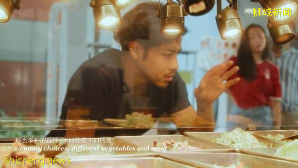 爱吃“菜饭”点燃创作灵感 狮城歌手网红歌曲网络爆红