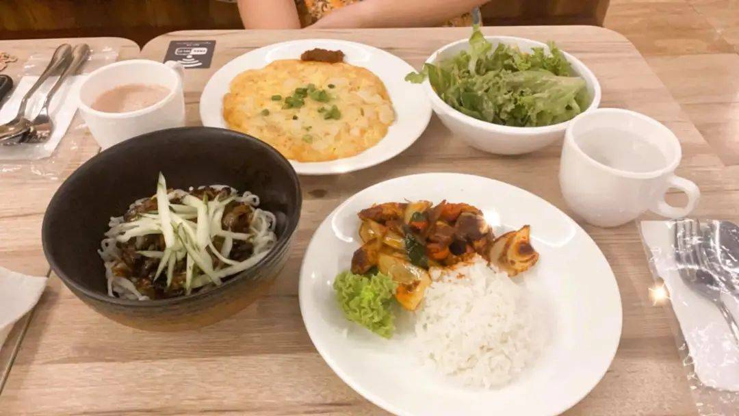 8間新加坡特色Spa館，24小時、日式韓式泰式，按摩推拿通通都有