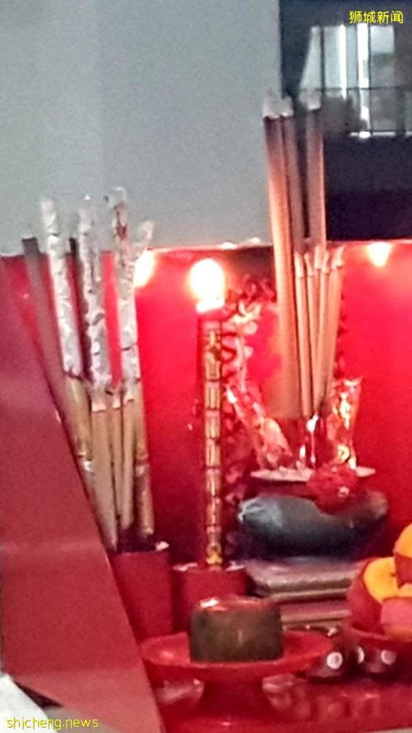 阿嫂初一十五烧香9小时 邻居苦不堪言