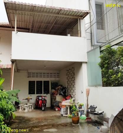 邻居洗外墙污水溅入屋 妇女4度报警