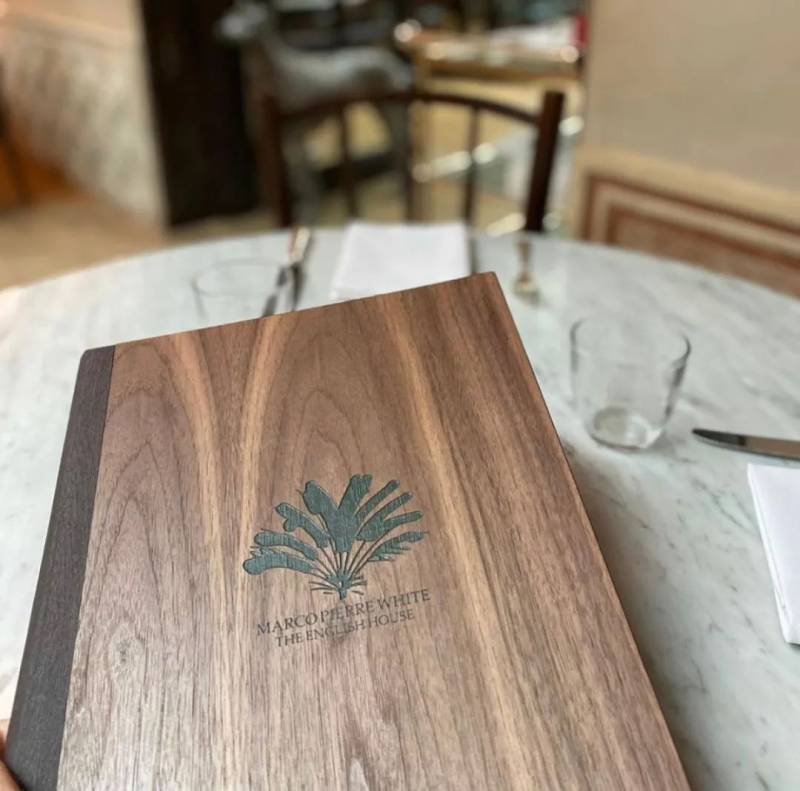 在朋友圈疯狂刷屏的The English House惠灵顿牛排真实测评来咯