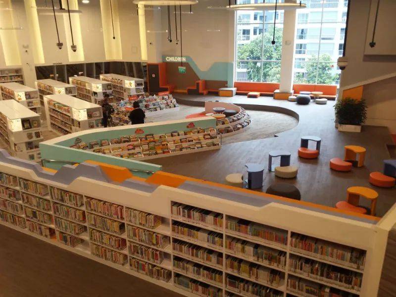 新加坡 假期來臨，不妨帶孩子泡一泡圖書館