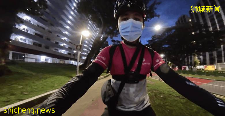 因爲疫情，他從新加坡知名銀行辭職，送起了外賣，日入200新幣