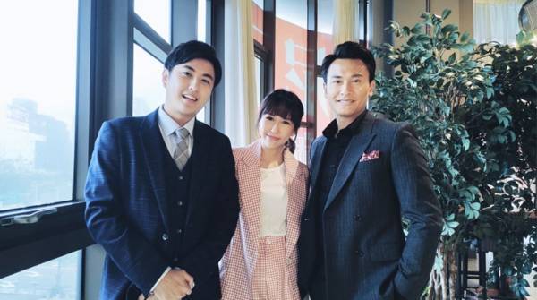 王建複 潘嘉麗 黃靖倫對戲 台劇裏說獅城特色用語