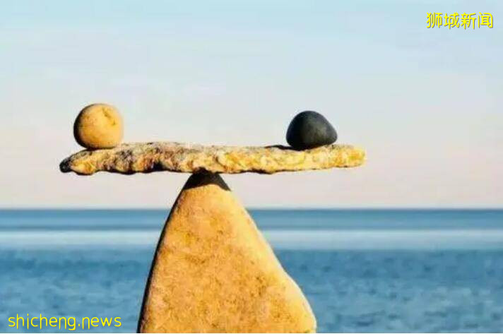 新加坡安全距离大使对不戴口罩者“无视”，网友追拍引发热议