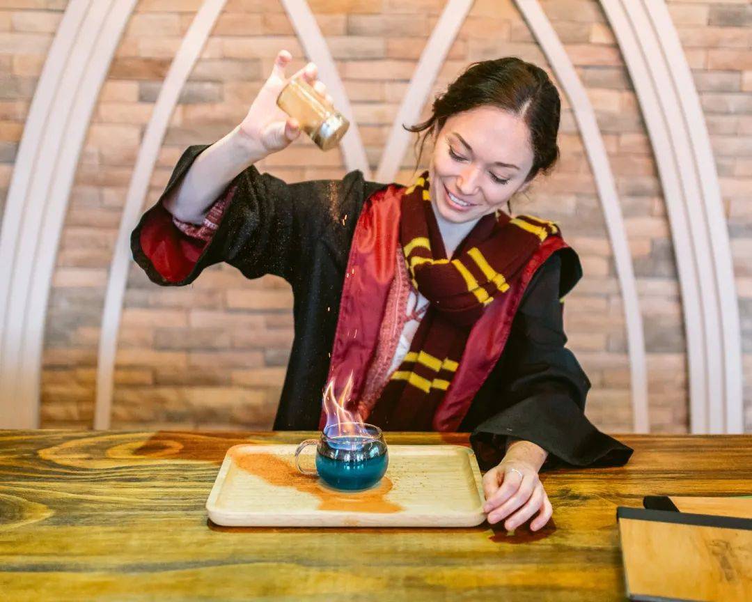 新加坡哈利波特主題餐廳Platform 1094，帶你潛入霍格沃茨魔法世界