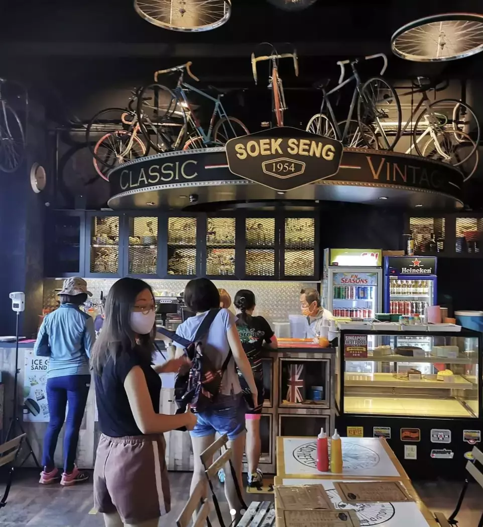 春天来到,找个阳光暖暖的午后一起去喝杯咖啡吧!坡岛这几家氛围感满满的咖啡店你一定不能错过