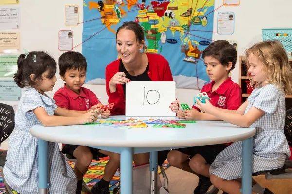 新加坡留學 頂尖精英國際學校推薦，新加坡德威國際學校