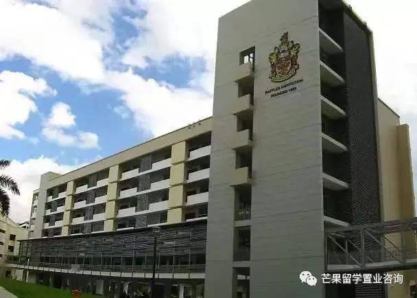 生育率僅1.1創新低、人口危機下的新加坡,要對這些外國人放開PR政策