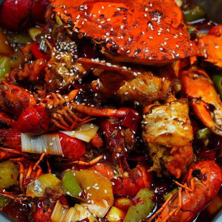 思味小火锅又出新锅了?!5折吃垮这家开了多年的火锅串串店