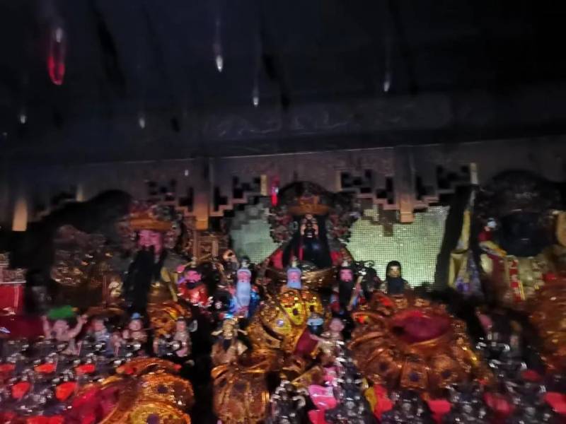 昨晚,新加坡三巴旺財神廟發生了大火,慘不忍睹