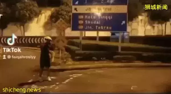 “他跪在新柔长堤上哭了”,新加坡和新山油价暴涨,只能骑车回家