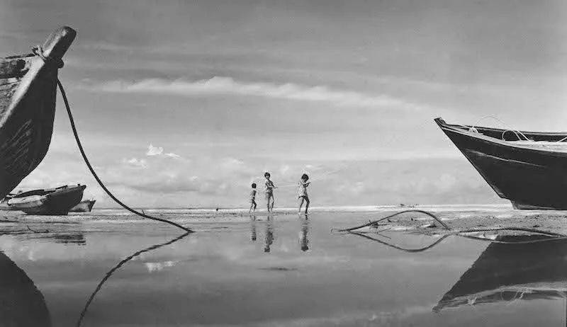 刚刚！新加坡郑重宣布: 不缺钱，就缺人人人人人人